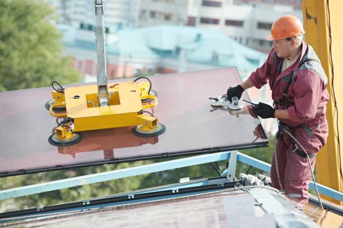 Glazier  Careers in Construction